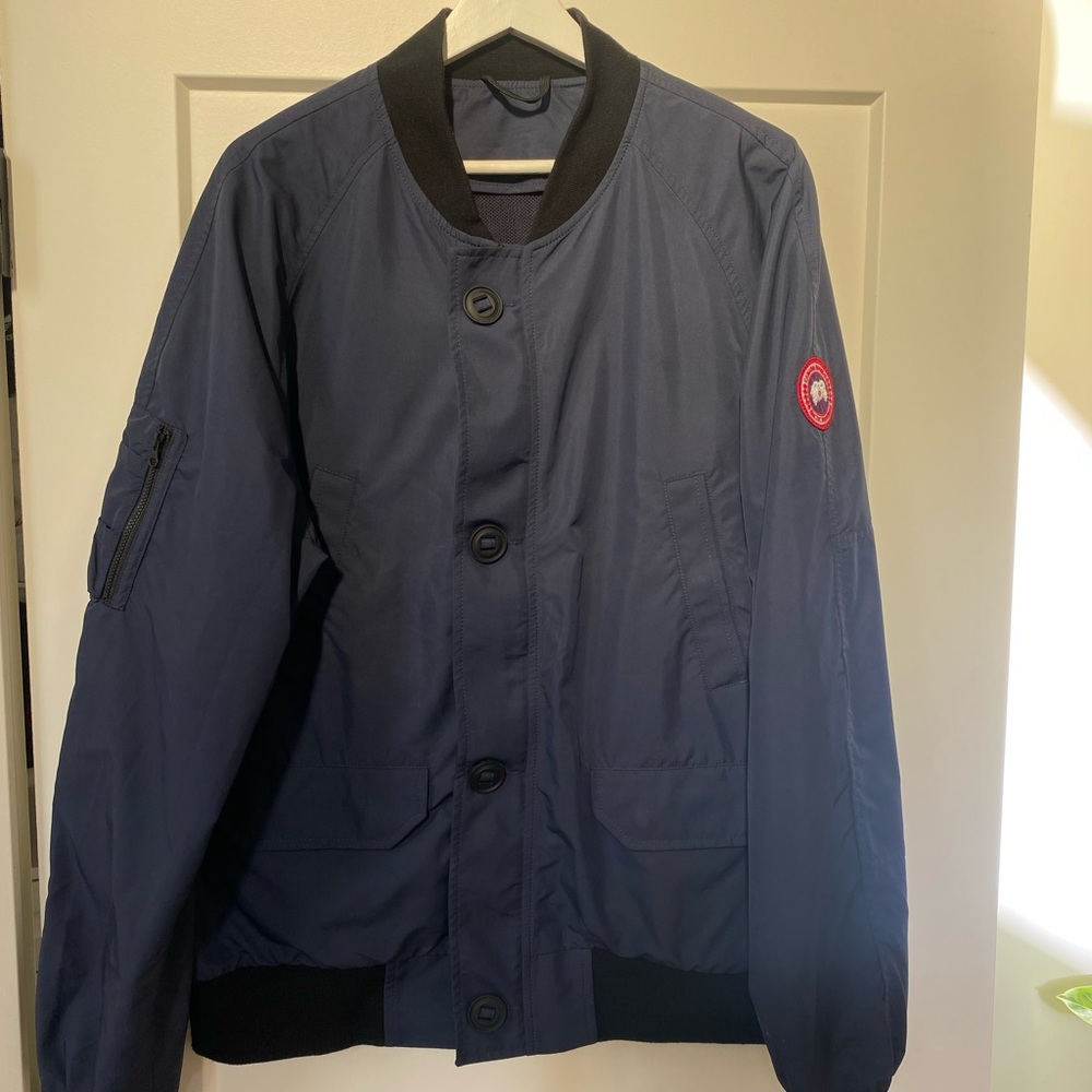 Canada Goose- Mens Faber Goose Down Large- AMAZING Condition- no Damages-